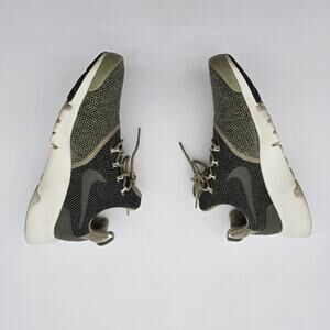 Nike Presto Fly Womens 7 38 Green Shoes Sneakers Olive Black 910570-200